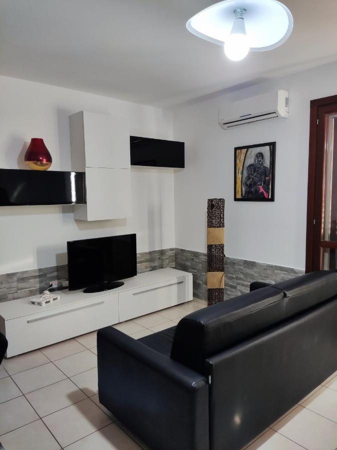 Vico Stazione Apartment Uta Extérieur photo